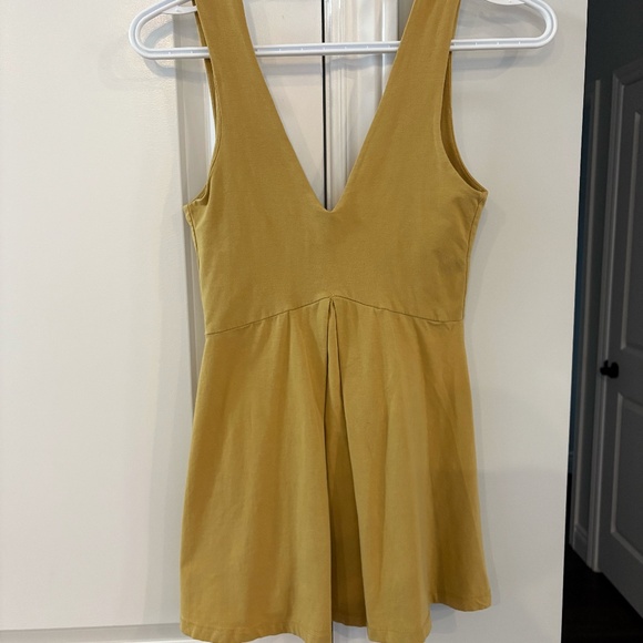 FIG Tank Top - Picture 1 of 3